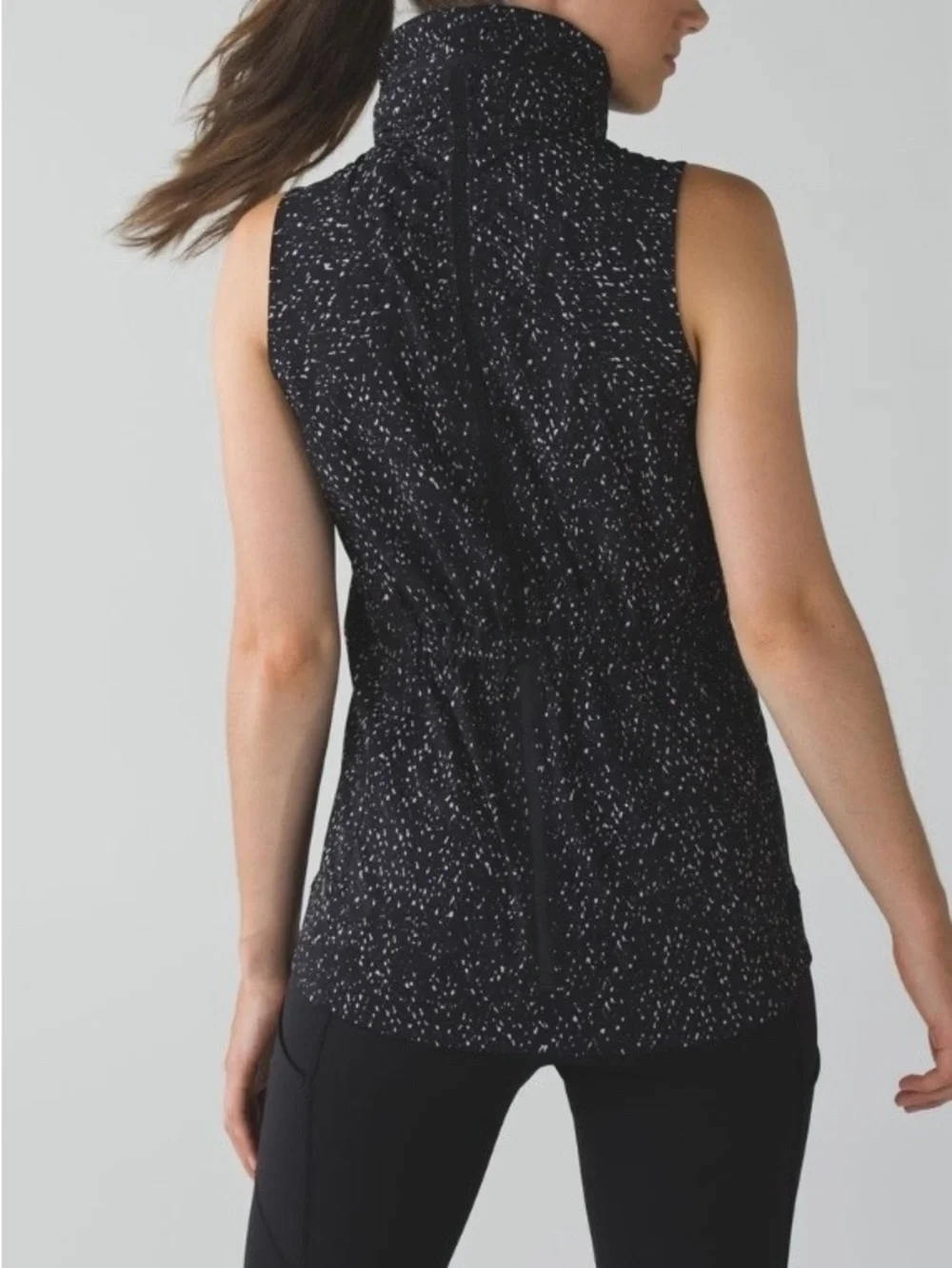 LULULEMON Butterfly Texture Mink Berry Black Go The Distance Vest Running Size 6